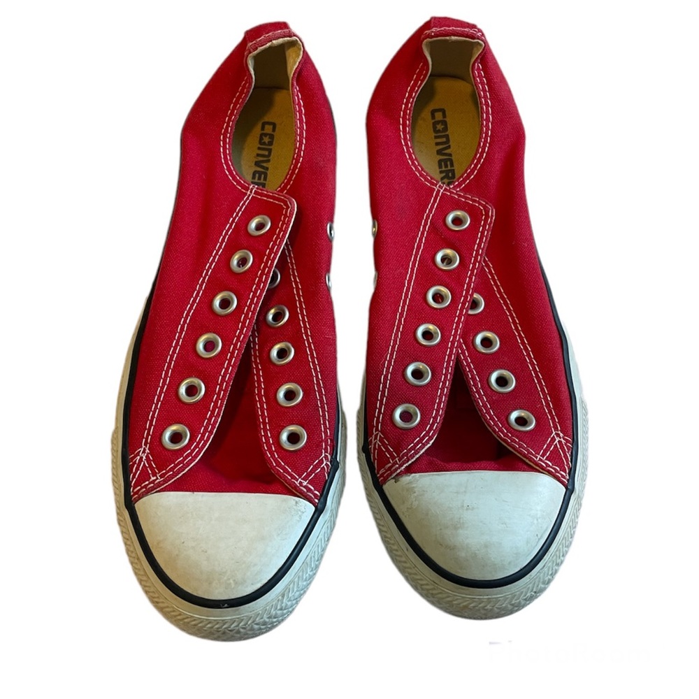 Chuck Taylor All Star Classic Unisex Low Top Shoe - Sz 7 men’s 9 women’s